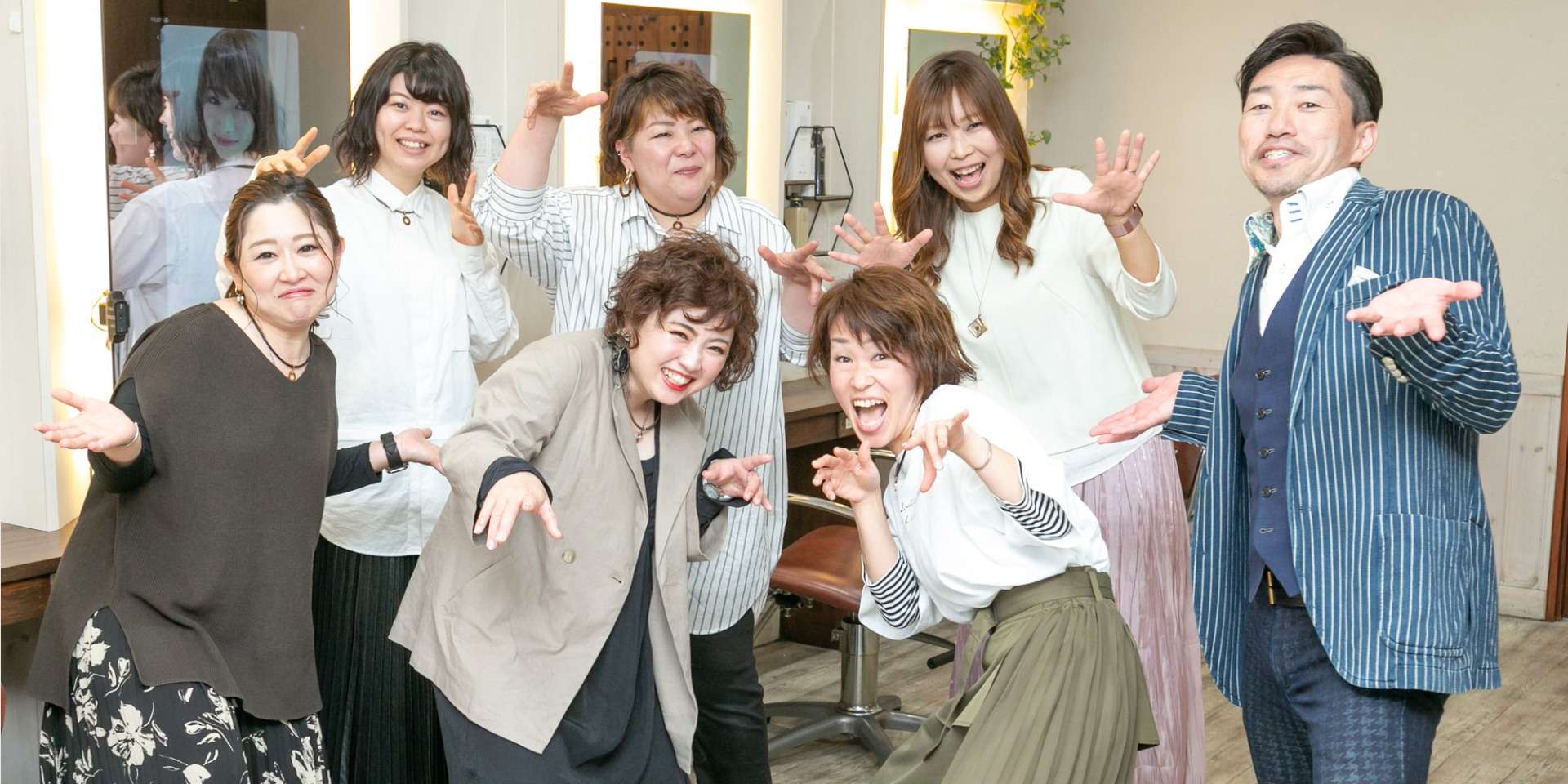 スタッフ集合写真